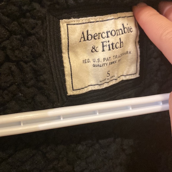 Hooded Sherpa Abercrombie - Picture 2 of 3